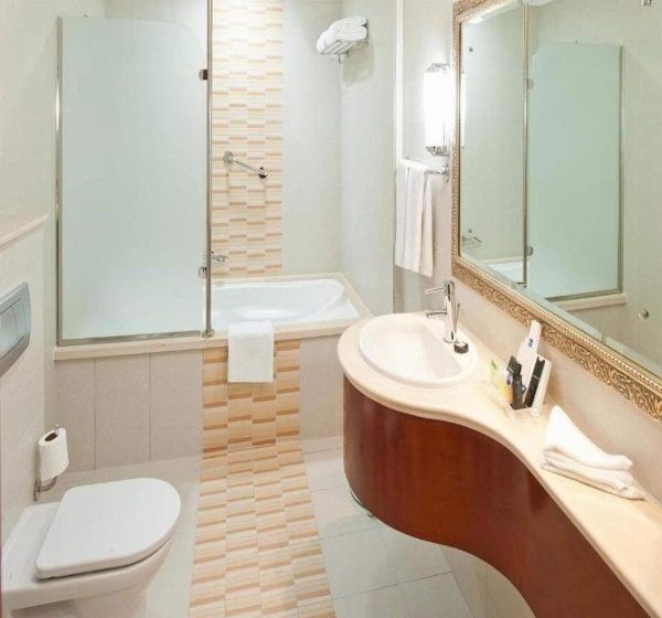 State-of-the-art fitness center at Sunday Hotel Holiday International Dubai